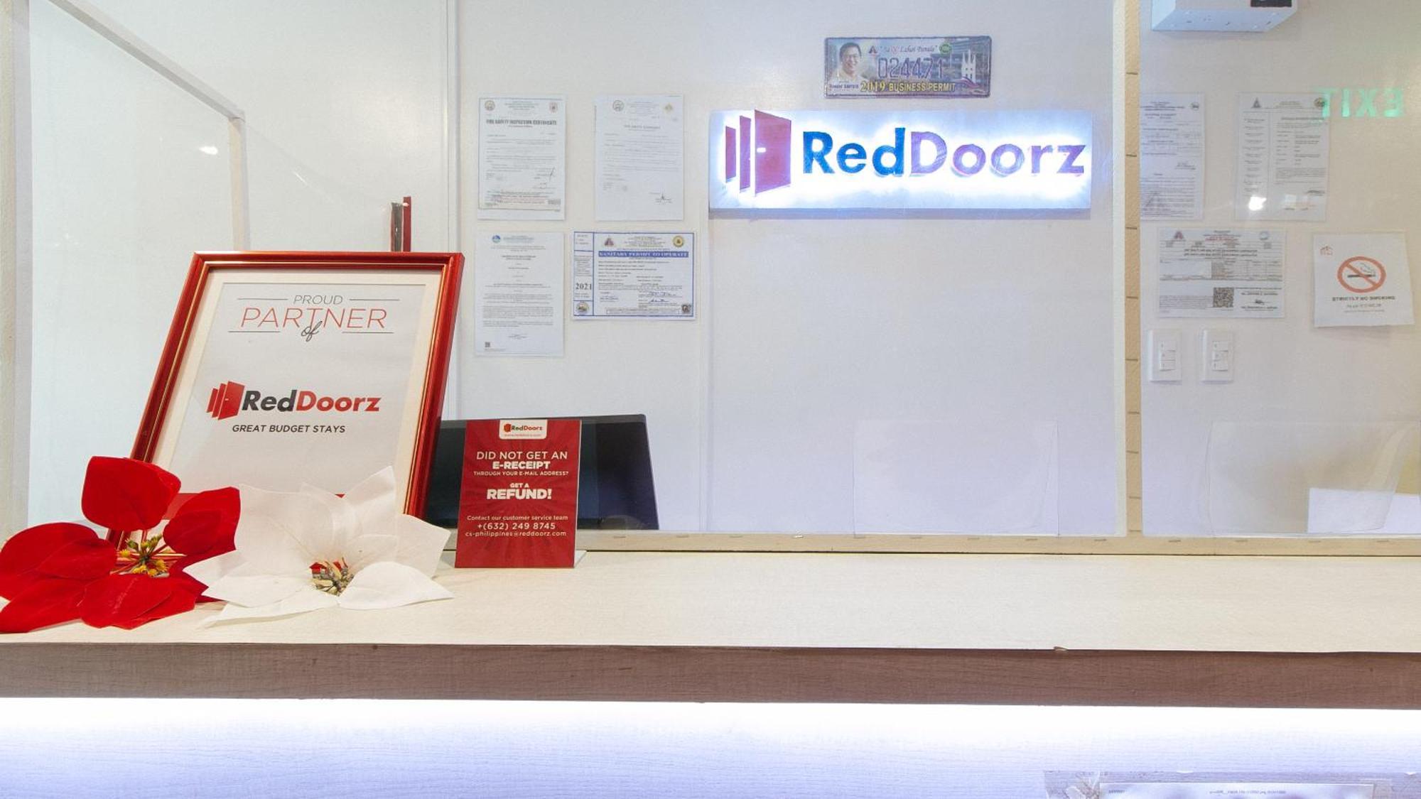 Reddoorz Near Fernwoods Garden Quezón by Eksteriør bilde